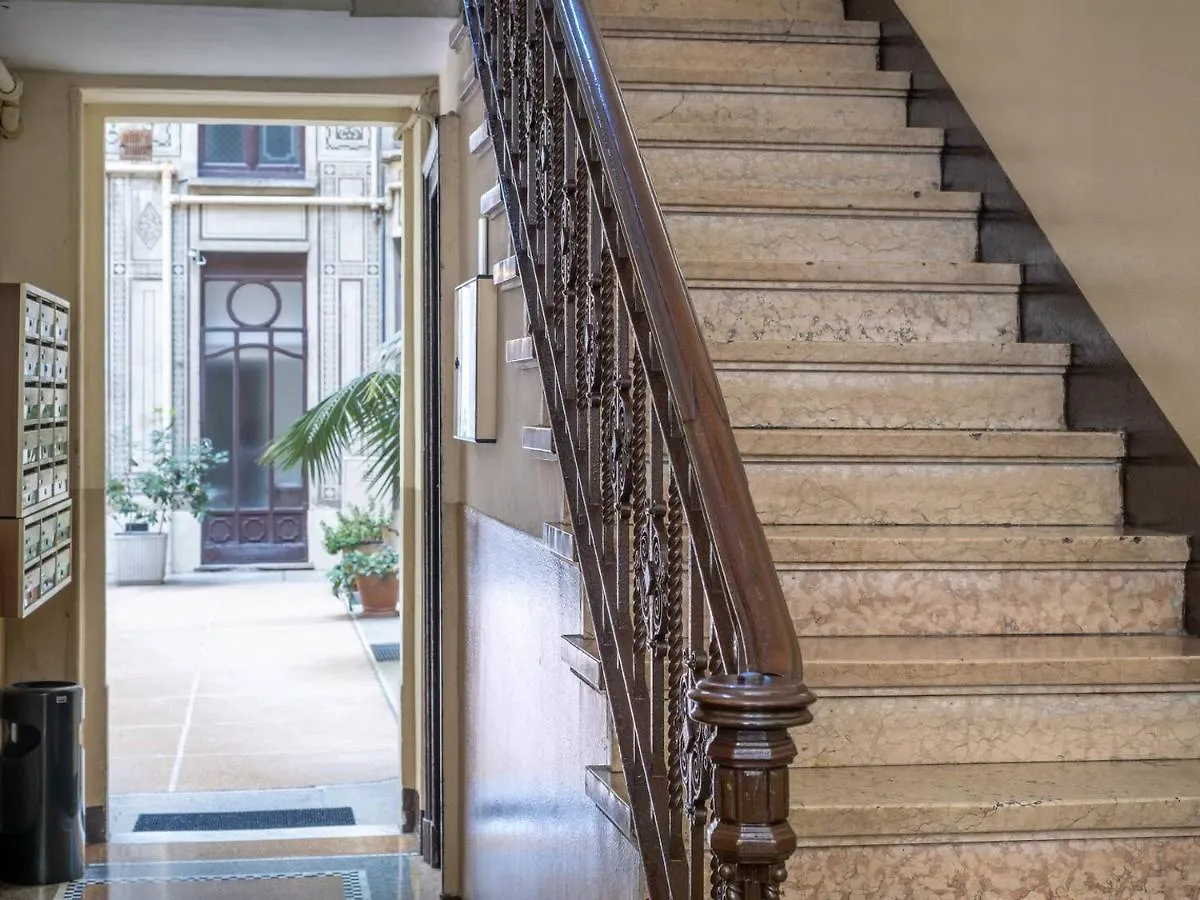 La Dolce Vita In Milan Center Apartment Italy
