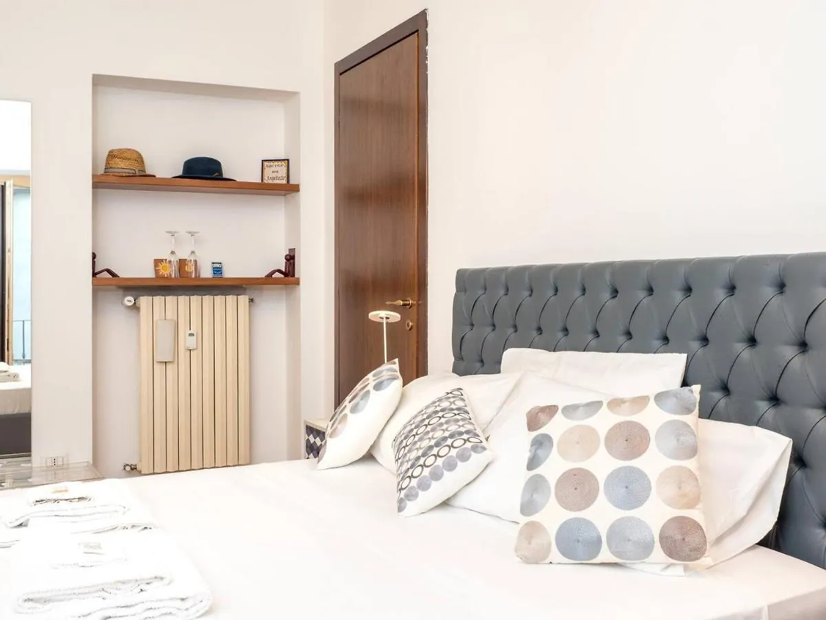 La Dolce Vita In Milan Center Apartment